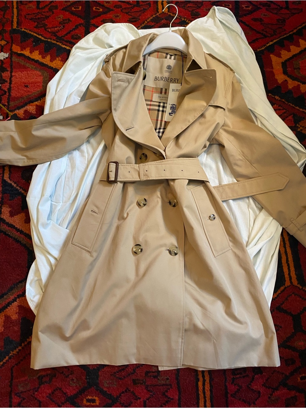 Burberry Mid-Length Kensington Heritage Trench Coat & Garment Bag -US 14 / UK 16